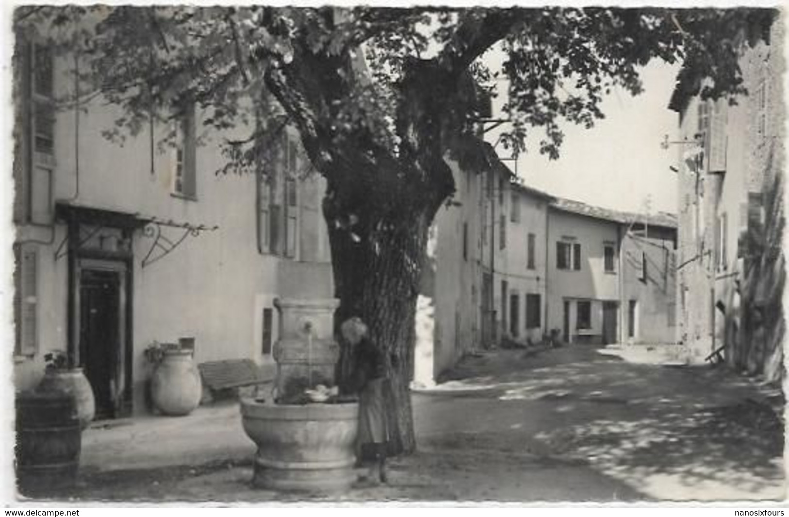 D 83 MONTAUROUX.  VIEILLE CHAPELLE ET PRIEURE - Montauroux