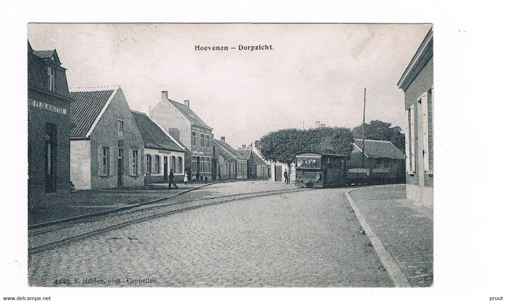 Hoevenen Dorpzicht Met Stoomtram - Stabrök