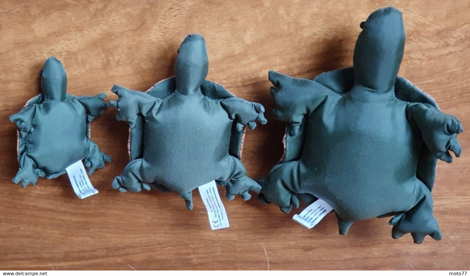 Lot 3 TORTUES synthétique - Peluche Jouet - Très bon état - Pour collection et non pour enfant en bas age - vers 2000