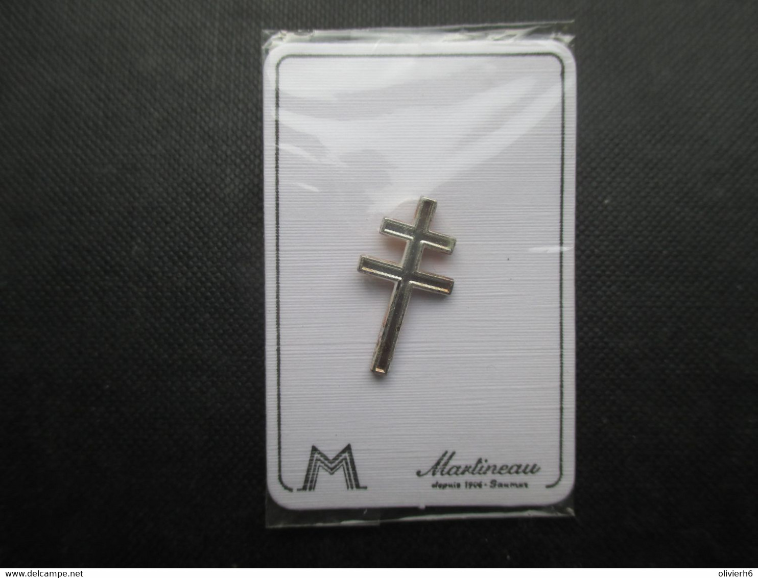 PIN'S (V2107) CROIX DE LORRAINE (2 Vues) Martineau - Navidad