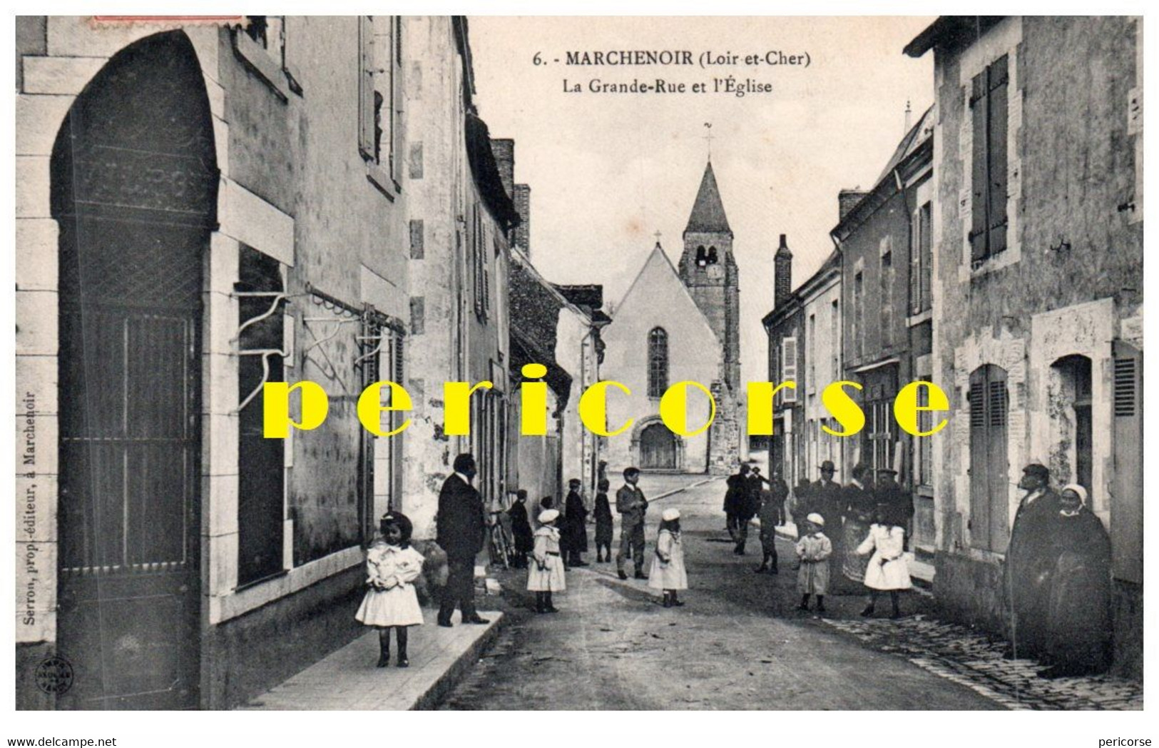 41  Marchenoir  Groupe De Personnes Grande Rue Et Eglise - Marchenoir