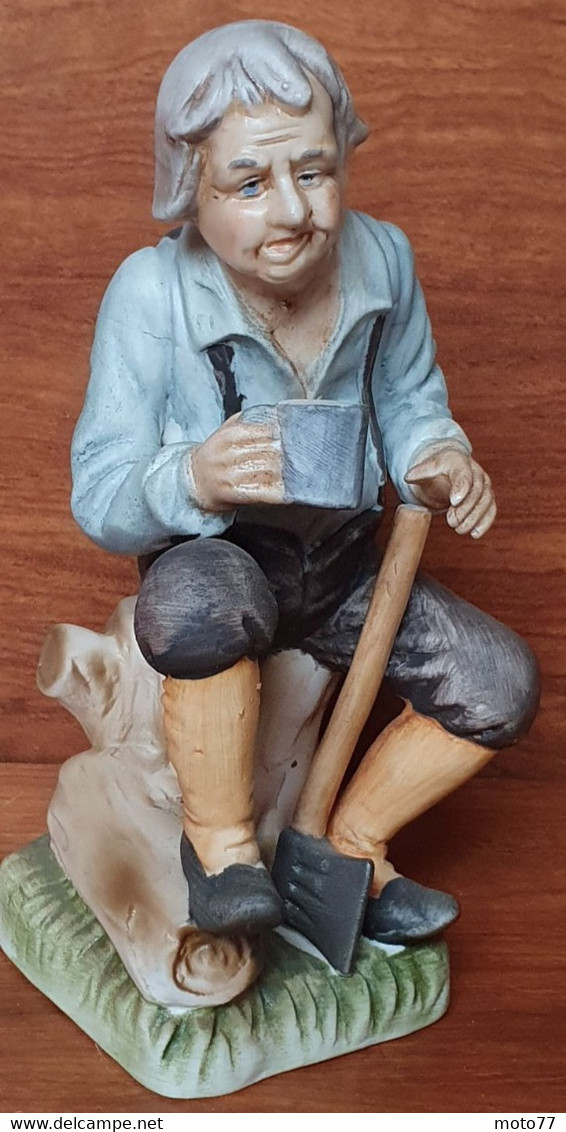 Bucheron - Homme - Hache Tasse - STATUETTE - Très Bon état - Vers 1980 - Andere & Zonder Classificatie