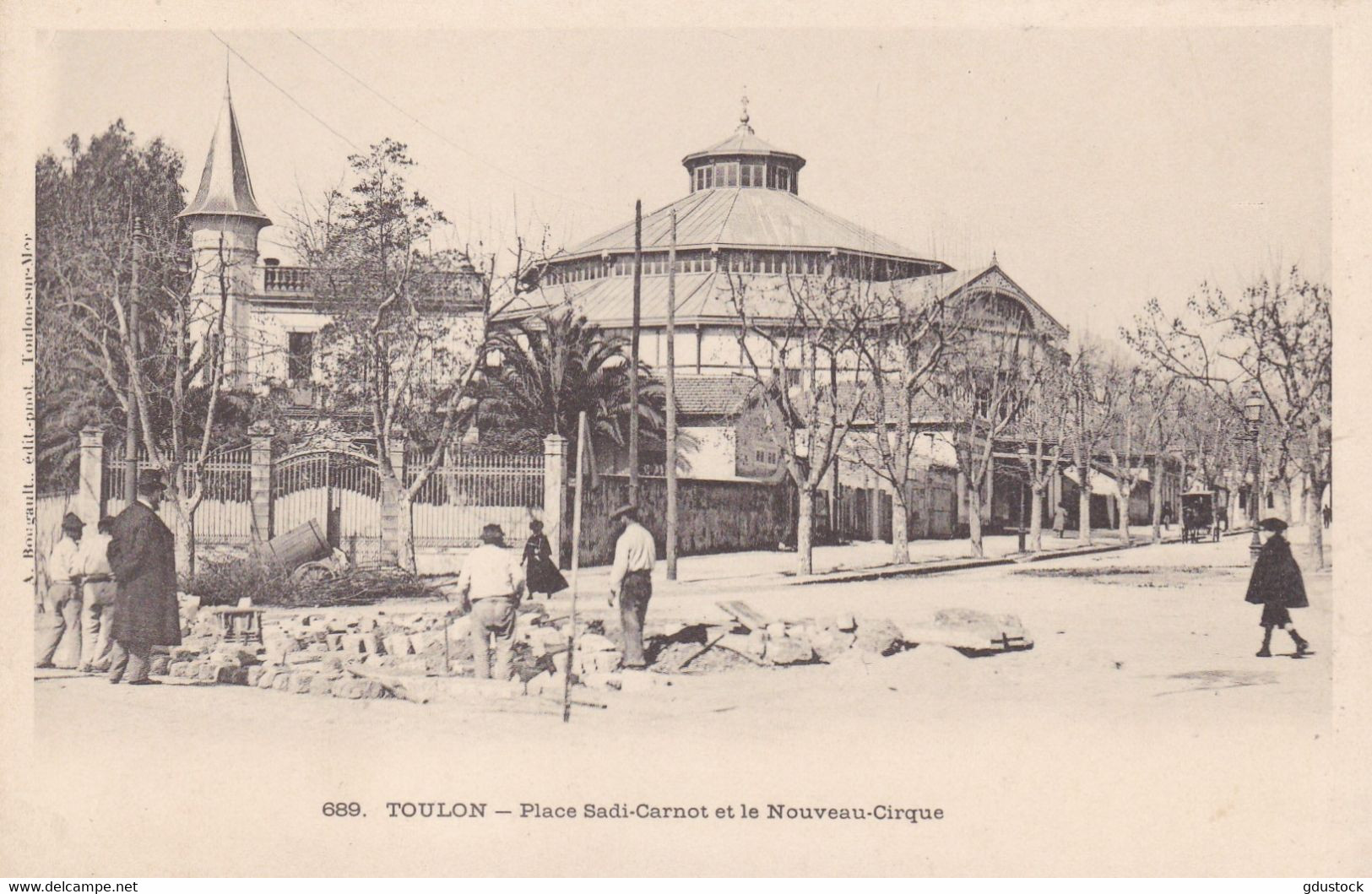 Var - Toulon - Place Sadi-Carnot Et Le Nouveau Cirque - Toulon