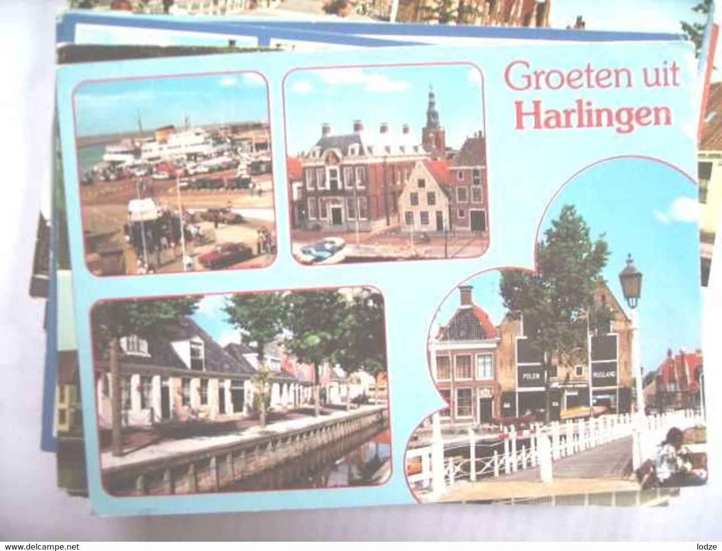 Nederland Holland Pays Bas Harlingen Met Veerboot En Huizen Langs Water - Harlingen