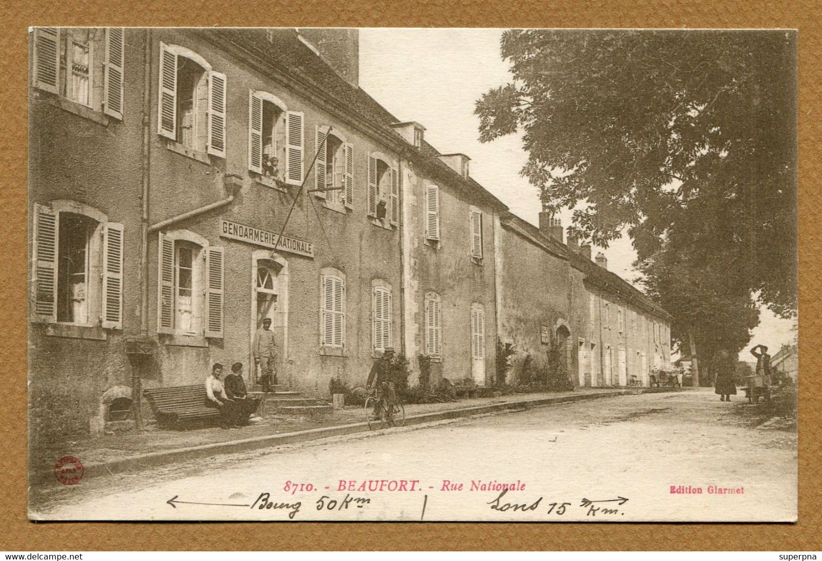 BEAUFORT (39) : " RUE NATIONALE - LA GENDARMERIE " - Beaufort