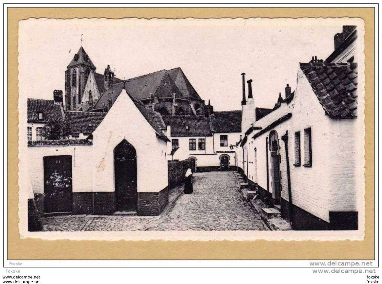 * 1.29 KORTRIJK - Begijnhof - Courtrai Béguinage - Kortemark