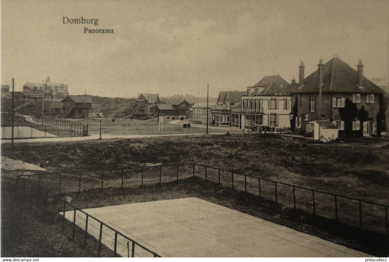 Domburg (Zld.) Panorama (Tennisbaan) 19?? - Domburg