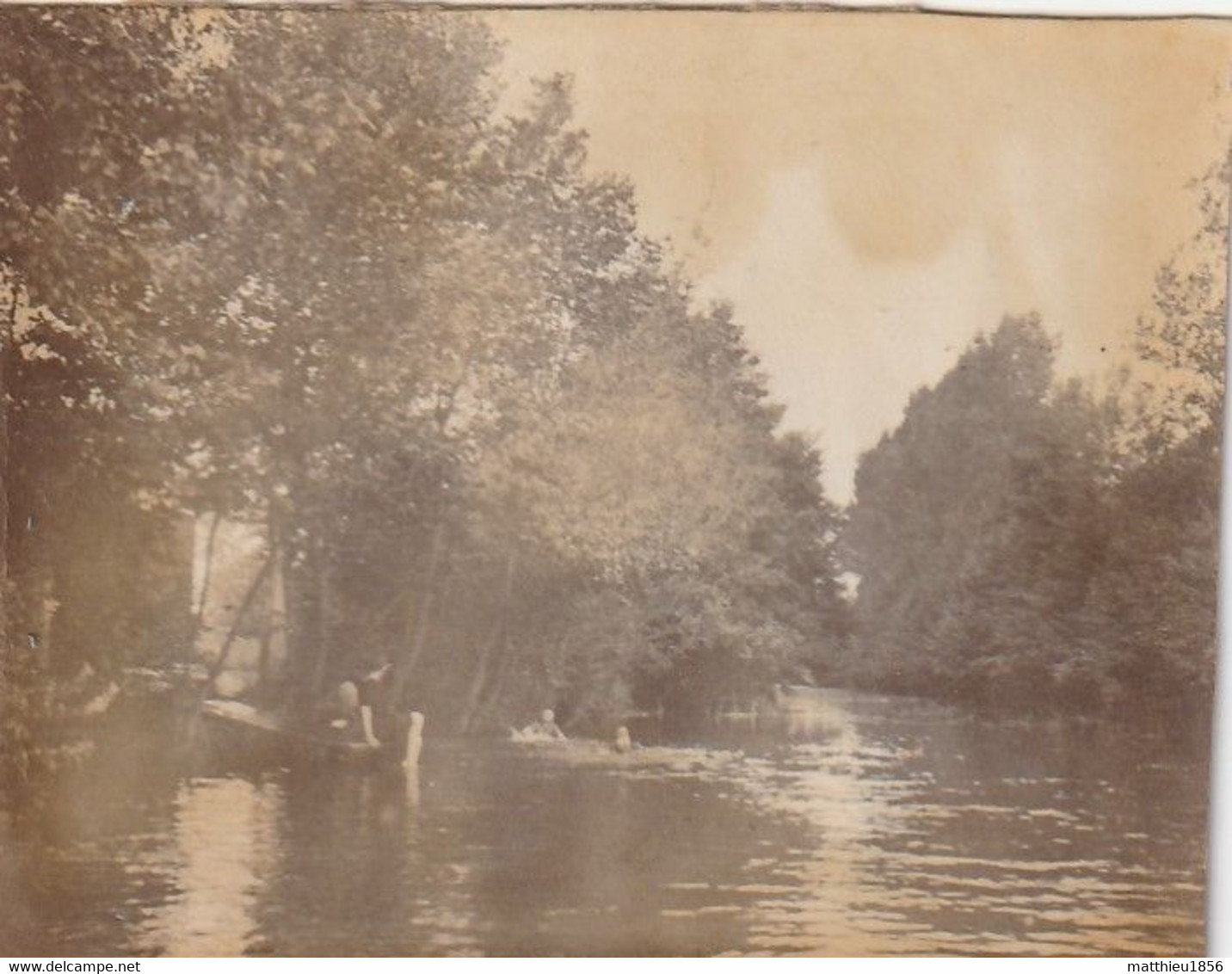Photo Juillet 1914 Près NOGENT-LE-ROI - Les Bords De L'Eure, La Baignade (A233) - Nogent Le Roi