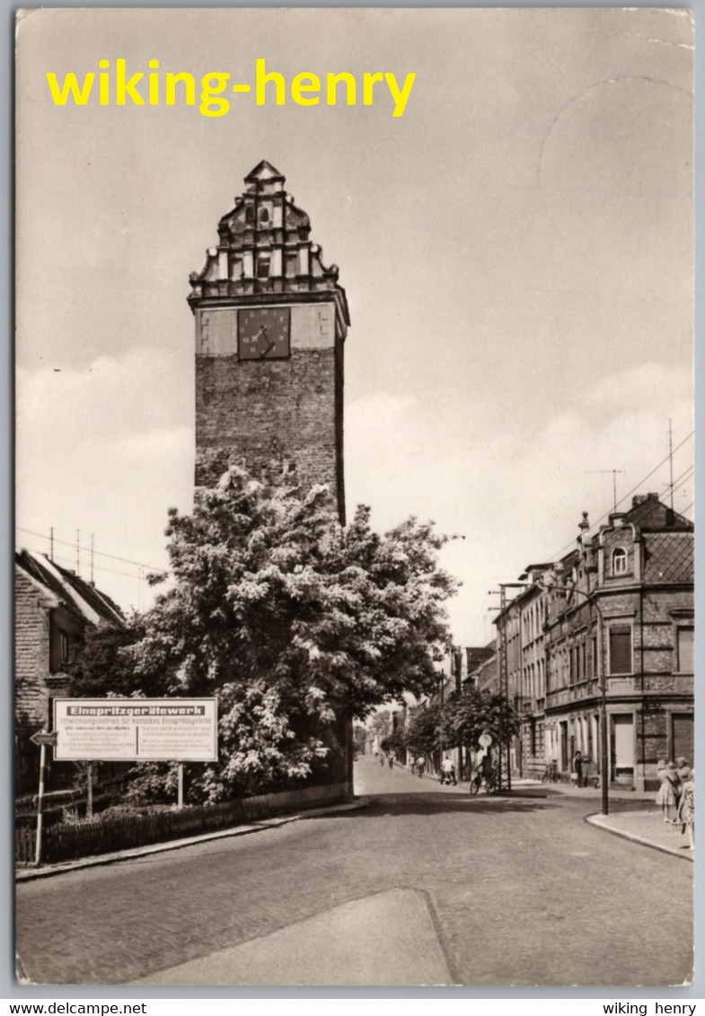 Aken An Der Elbe - S/w Köthener Turm 1  Köthener Straße Ecke Schützenplatz Mit Schild Einspritzgerätewerk - Aken