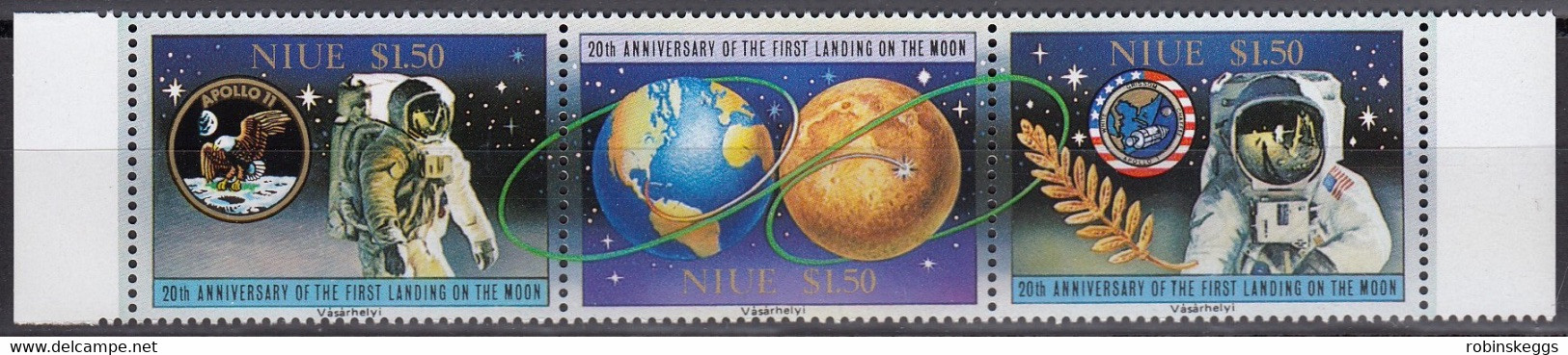 NIUE 1989 First Manned Moon Landing 20th Anniversary, Strip Of 3 MNH - Oceanië