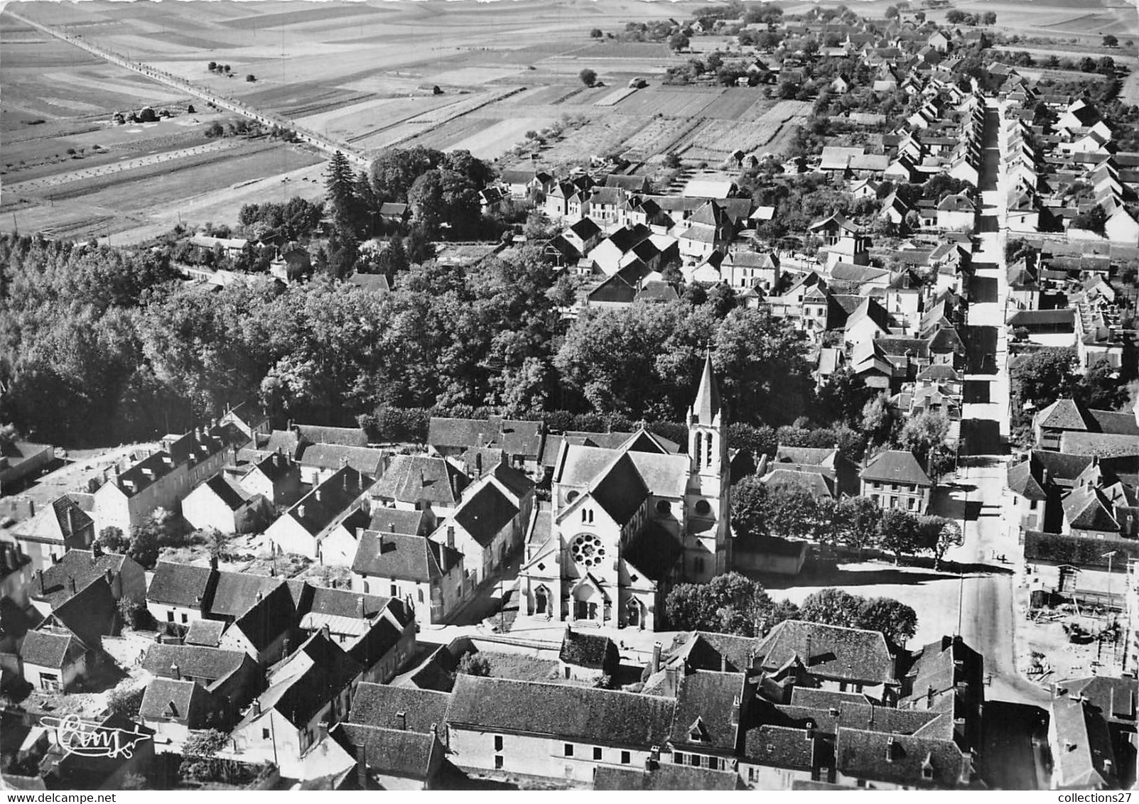 89-AILLANT-SUR-THOLON- VUE AERIENNE SUR LA RUE DE LA MOTHE ET L'EGLISE - Aillant Sur Tholon