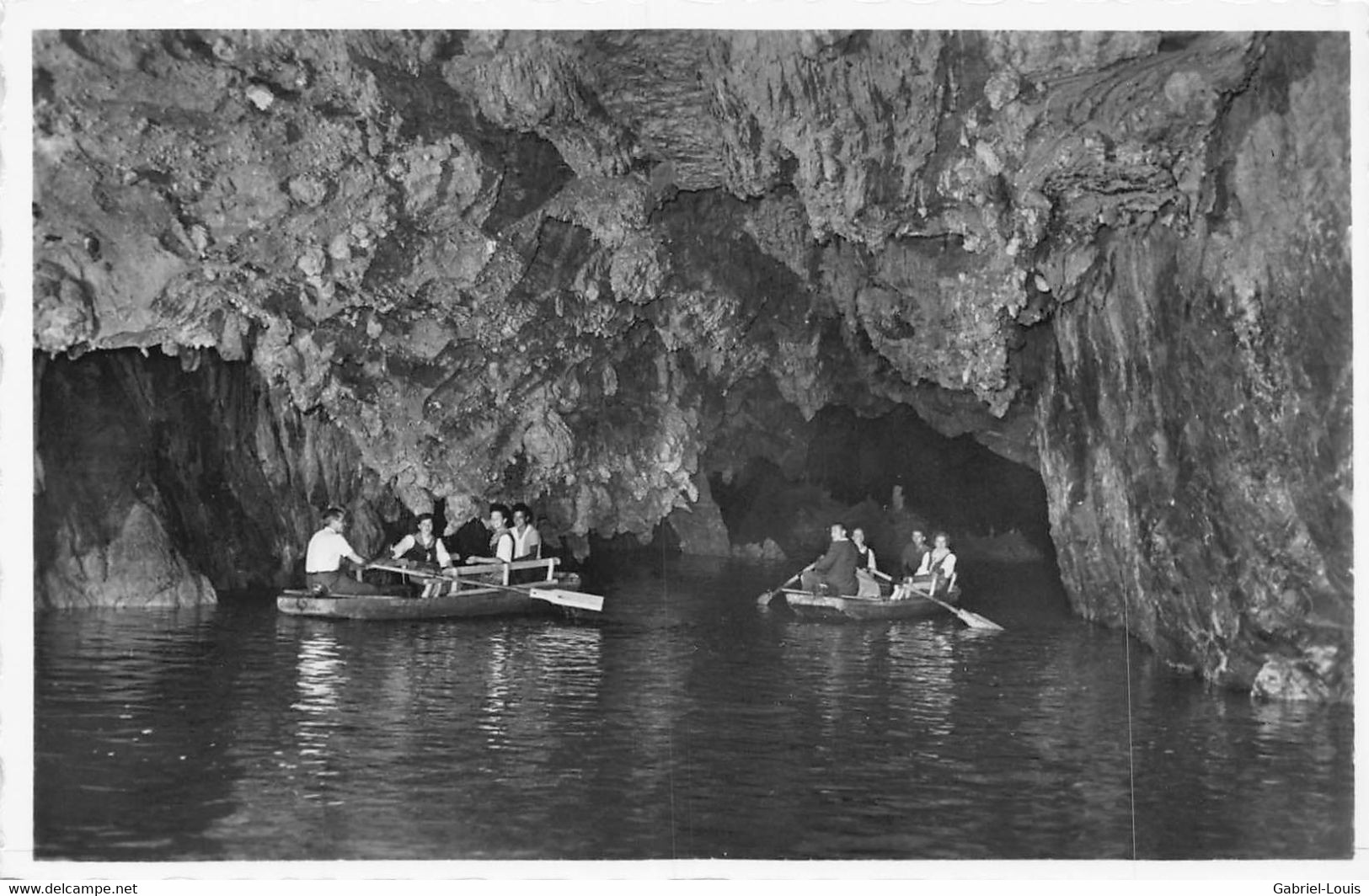 Lac Souterrain St. Léonard - Barques - Saint-Léonard