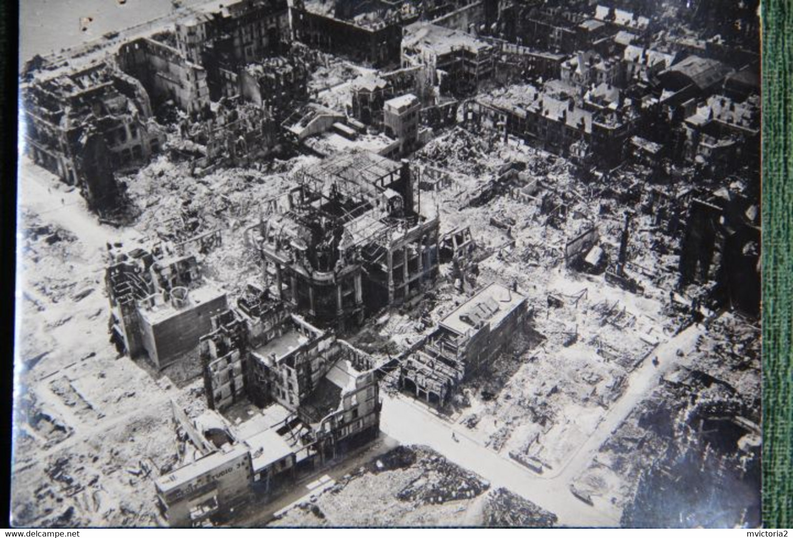 Superbe Photographie Originale D'un Quartier De La Ville De ROUEN Après Les Bombardements De 1940/1944 - Lieux