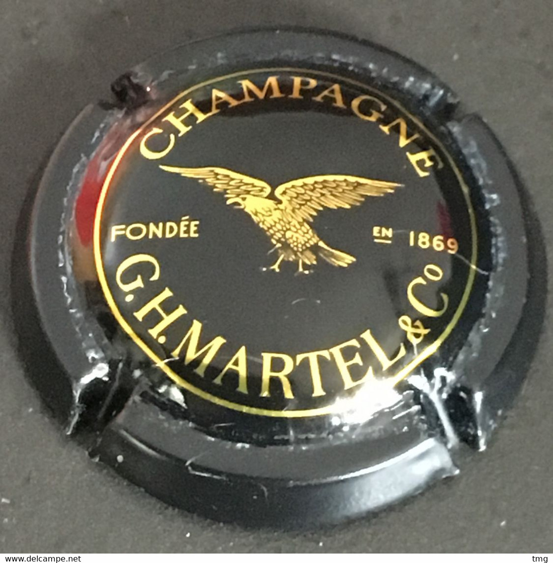 50 - 26 - G.H. Martel Fondée En 1869, Noir Et Or Capsule De Champagne - Martel GH