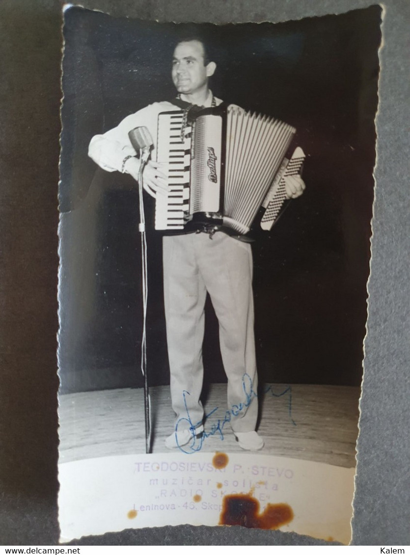 23 PHOTOS OF PEOPLE WITH HARMONIKA, 23 PHOTOS DE PERSONNES AVEC HARMONIKA ORIGINAL PHOTO