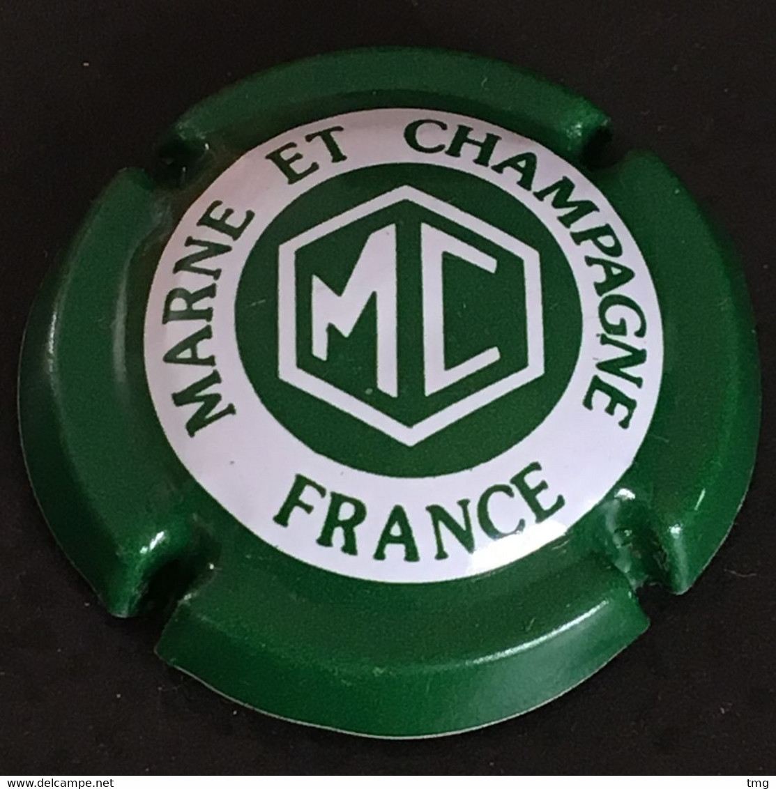 282 - 5a - Marne Et Champagne Initiales MC (vert Et Blanc) Lettres épaisses Capsule De Champagne - Marne Et Champagne