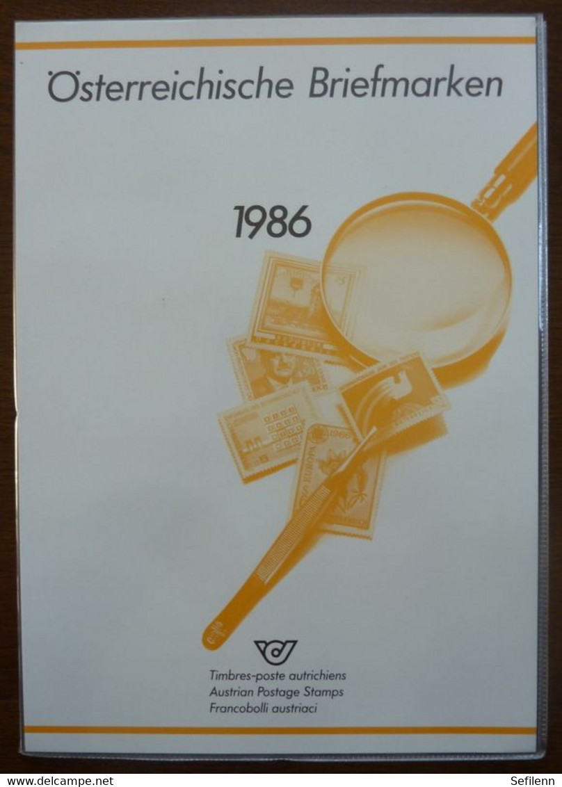 Österreich/Austria/Oostenrijk/Francobolli austriaci/Timbres-poste autrichiens yearsets 1984-2001