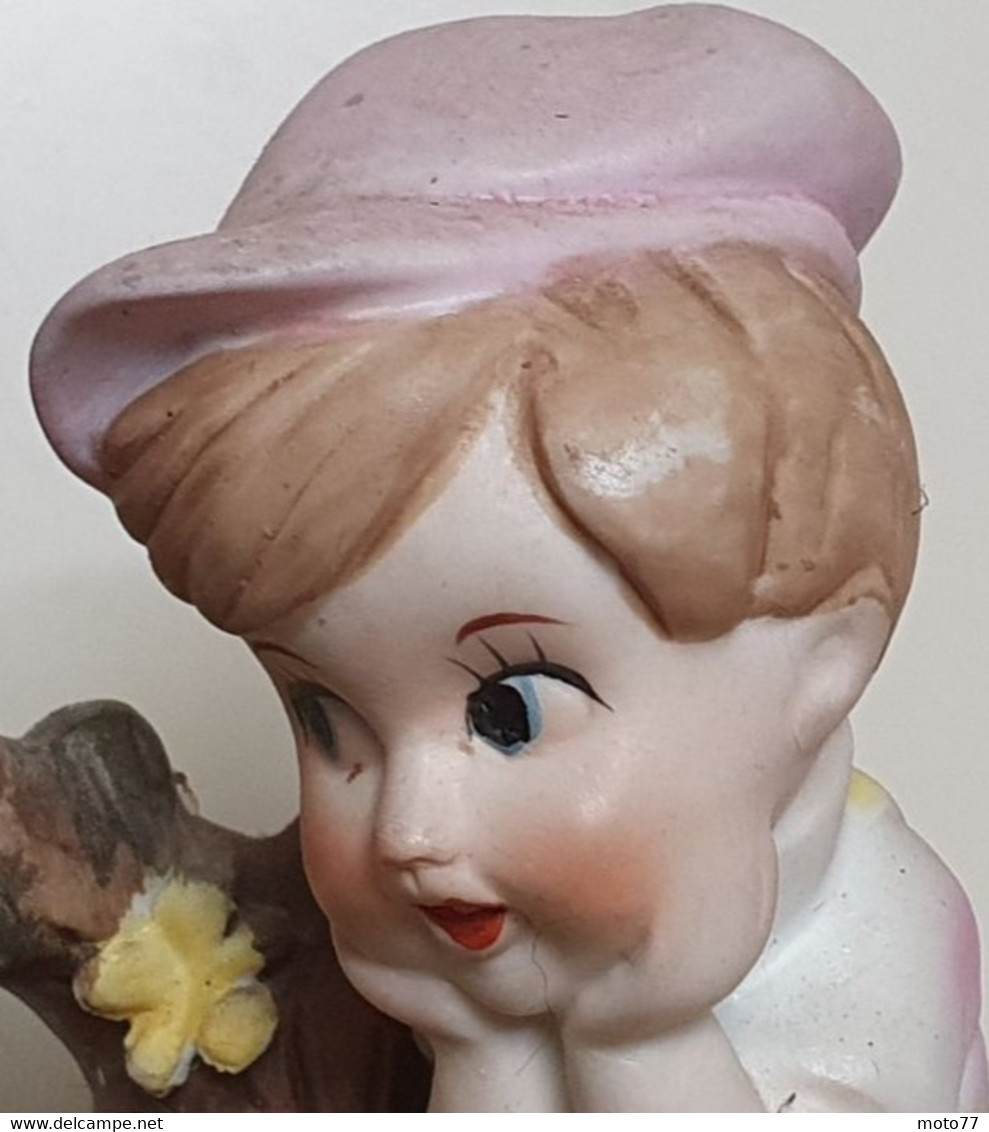 Le Garçon Et L'oie Blanche - Enfant - Casquette - STATUETTE - Bon état - 22 / Vers 1990 - Sonstige & Ohne Zuordnung