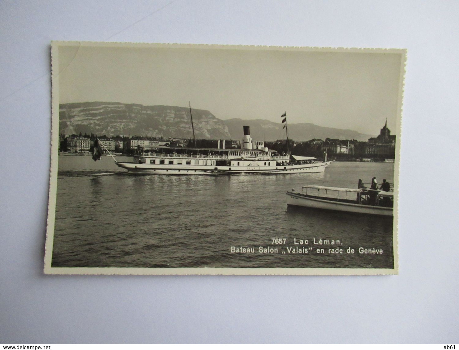 Lac Leman  Bateau Salon ' Valais ' En Rade De Genève  Neuve - Genève