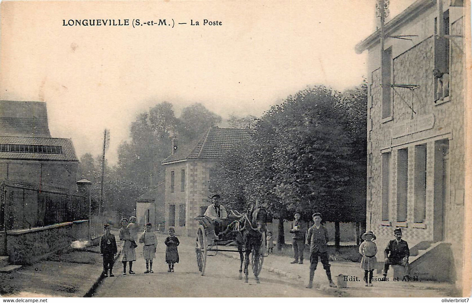 D77- Longueville : Bel Attelage Devant La Poste - Otros & Sin Clasificación