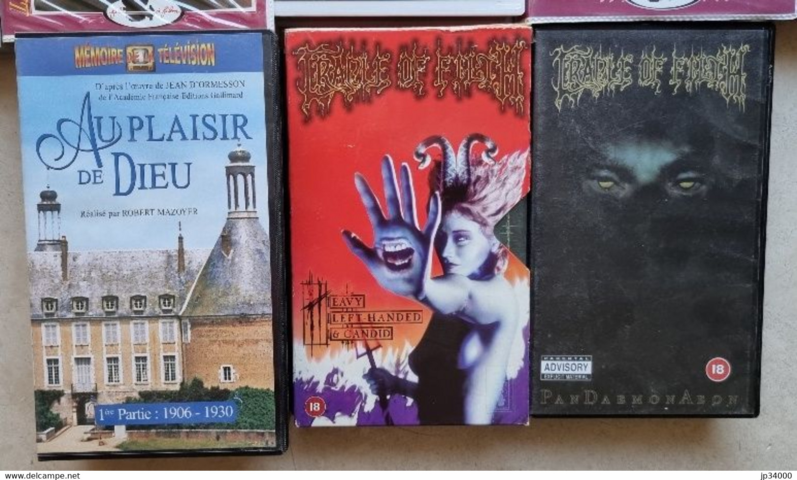 LOT 18 films vidéo VHS d'occasion avec boites et jaquettes