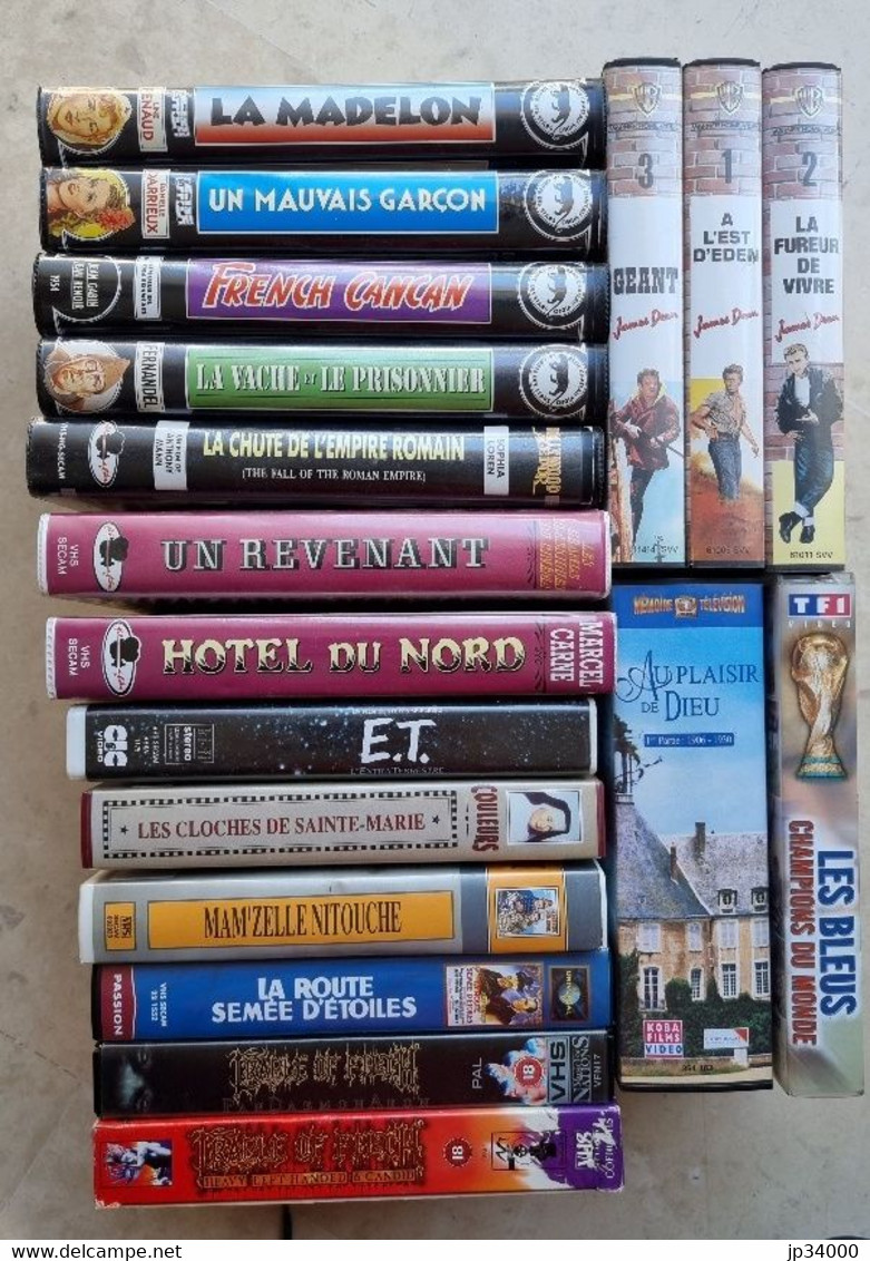 LOT 18 films vidéo VHS d'occasion avec boites et jaquettes