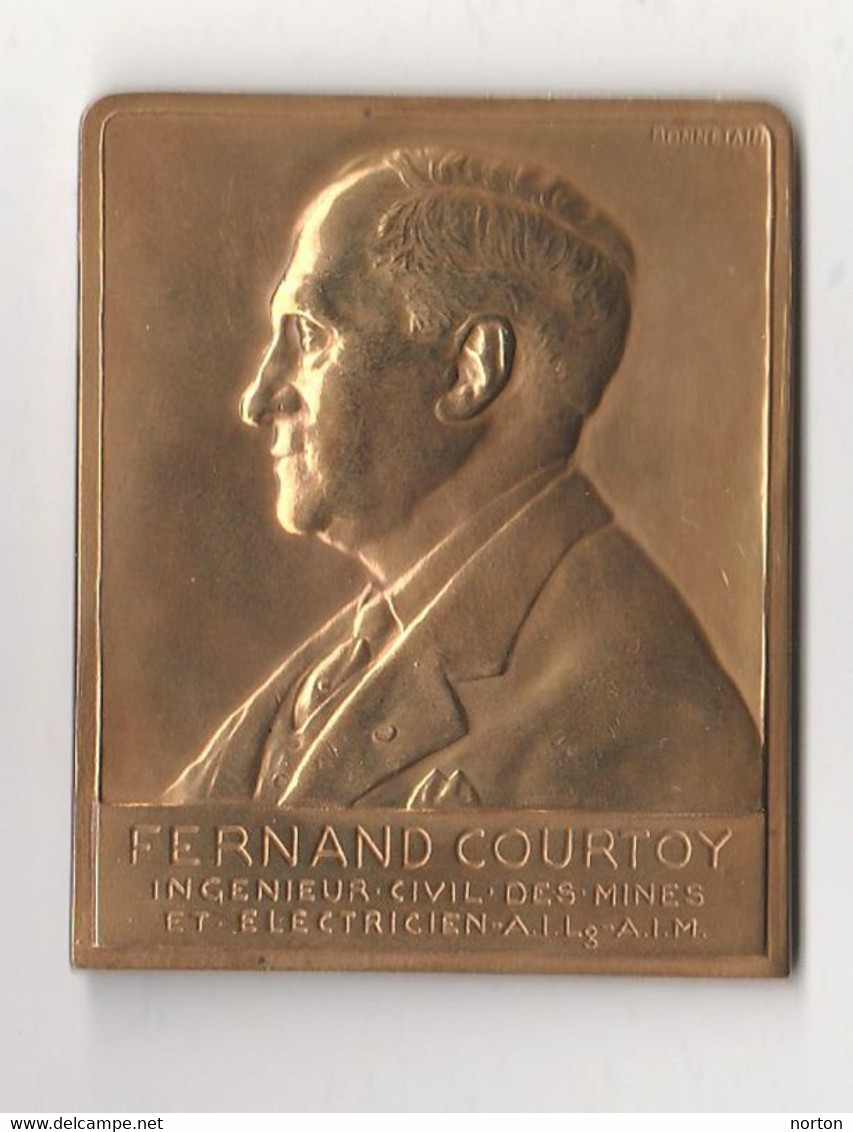 Congo Belge Fernand Courtoy Par Bonnetain 1948, 60 X 72 Mm, Bronze - Autres & Non Classés