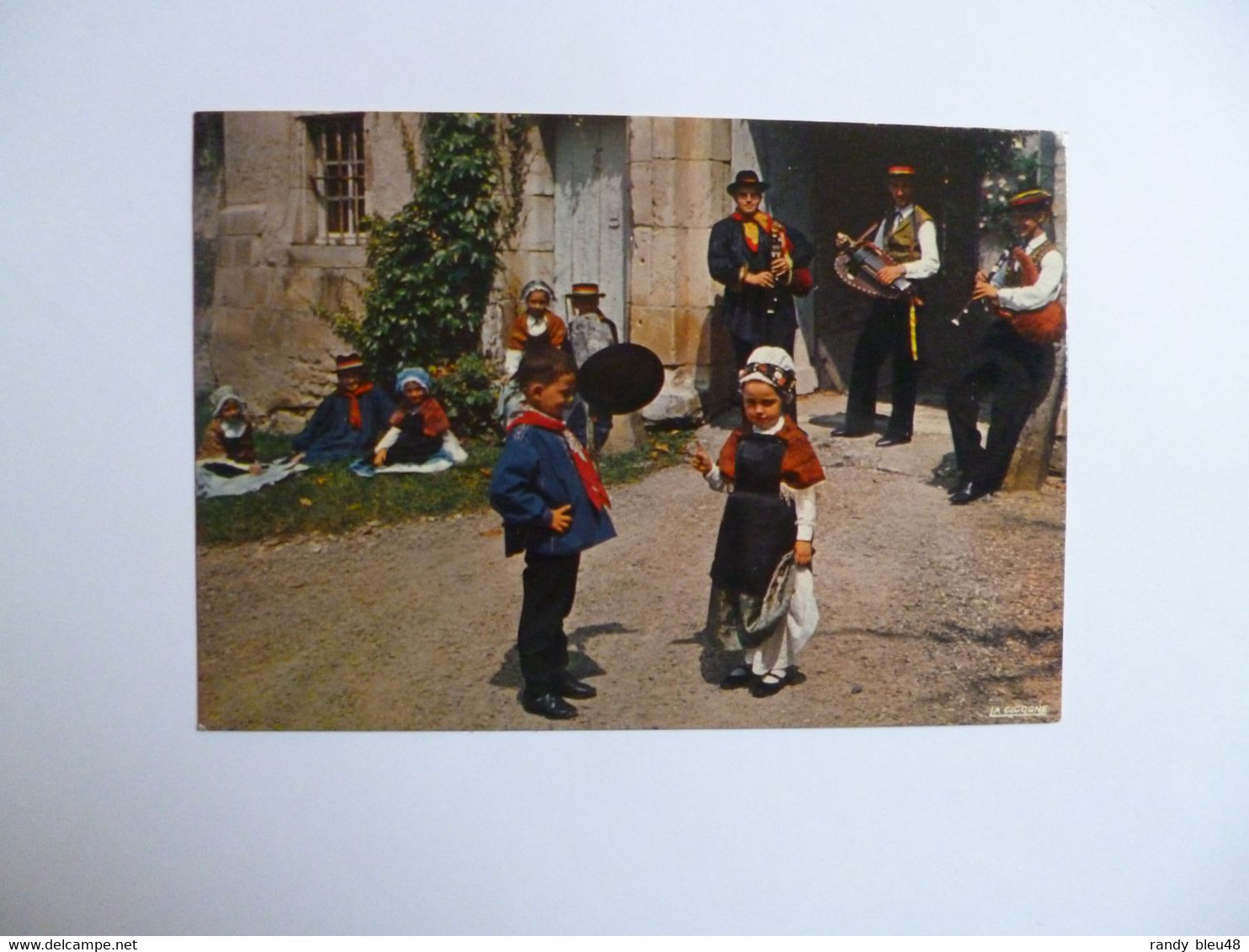 FOLKLORE  -  GANNAT  -  63  -  La Bourrée Gannatoise  -  Puy De Dôme - Dances