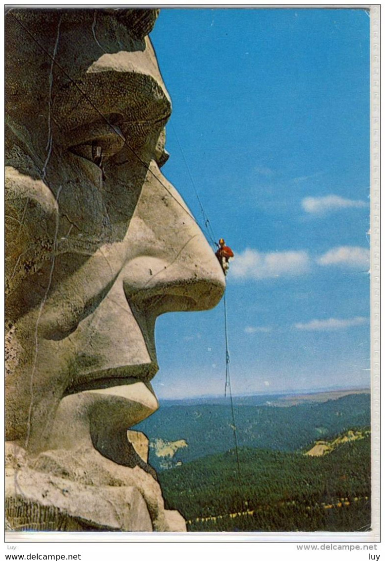 MOUNT RUSHMORE - President LINCOLN's Face - Mount Rushmore