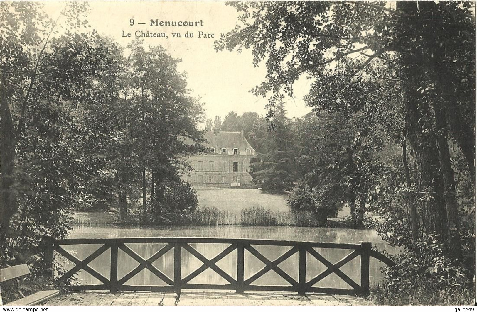 4407 CPA Menucourt - Le Château Vu Du Parc - Menucourt