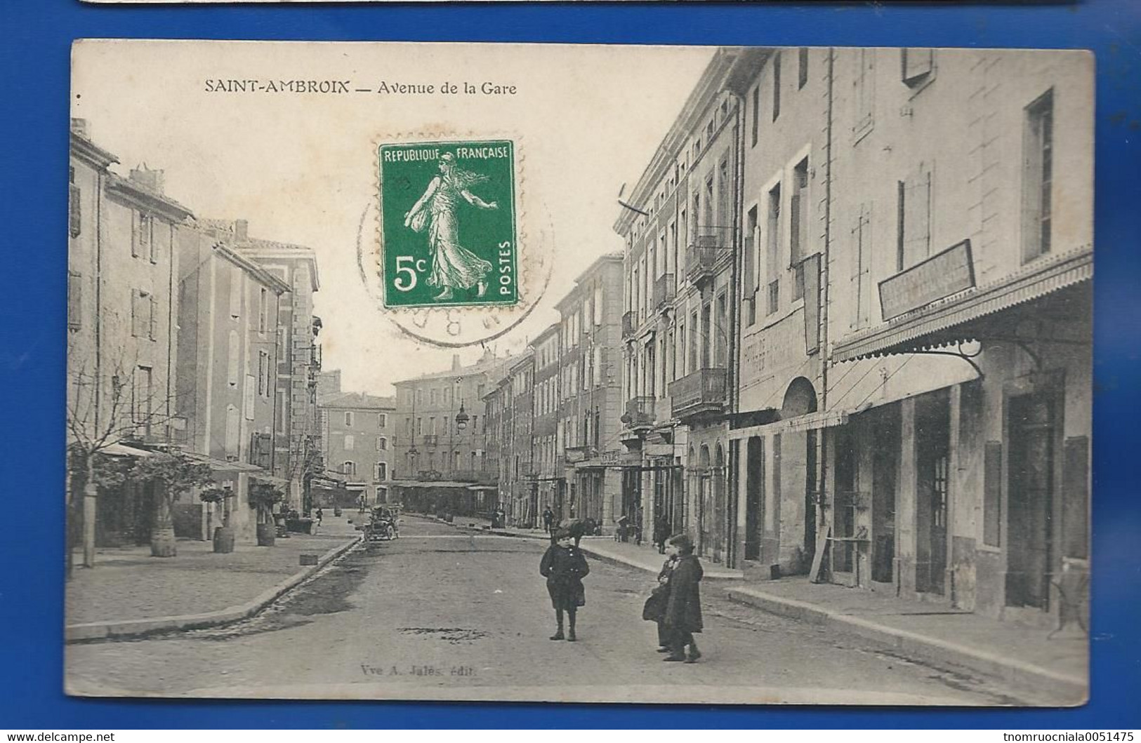 SAINT AMBROIX   Avenue De La Gare   Animées   écrite En 1912 - Saint-Ambroix