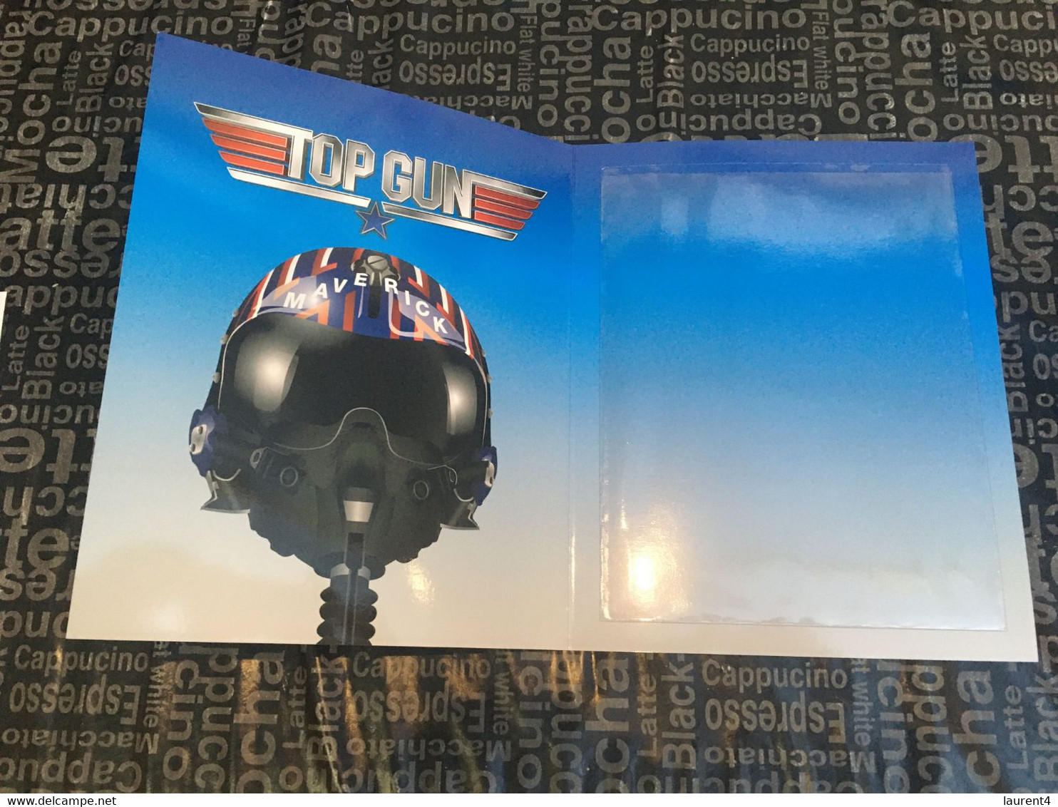 24-09-2021 - Australia - TOP GUN Movie 35th Anni. Souvenir Folder - With 1 TOP GUN Cover - Cancelled 15 June 2021 - Presentation Packs