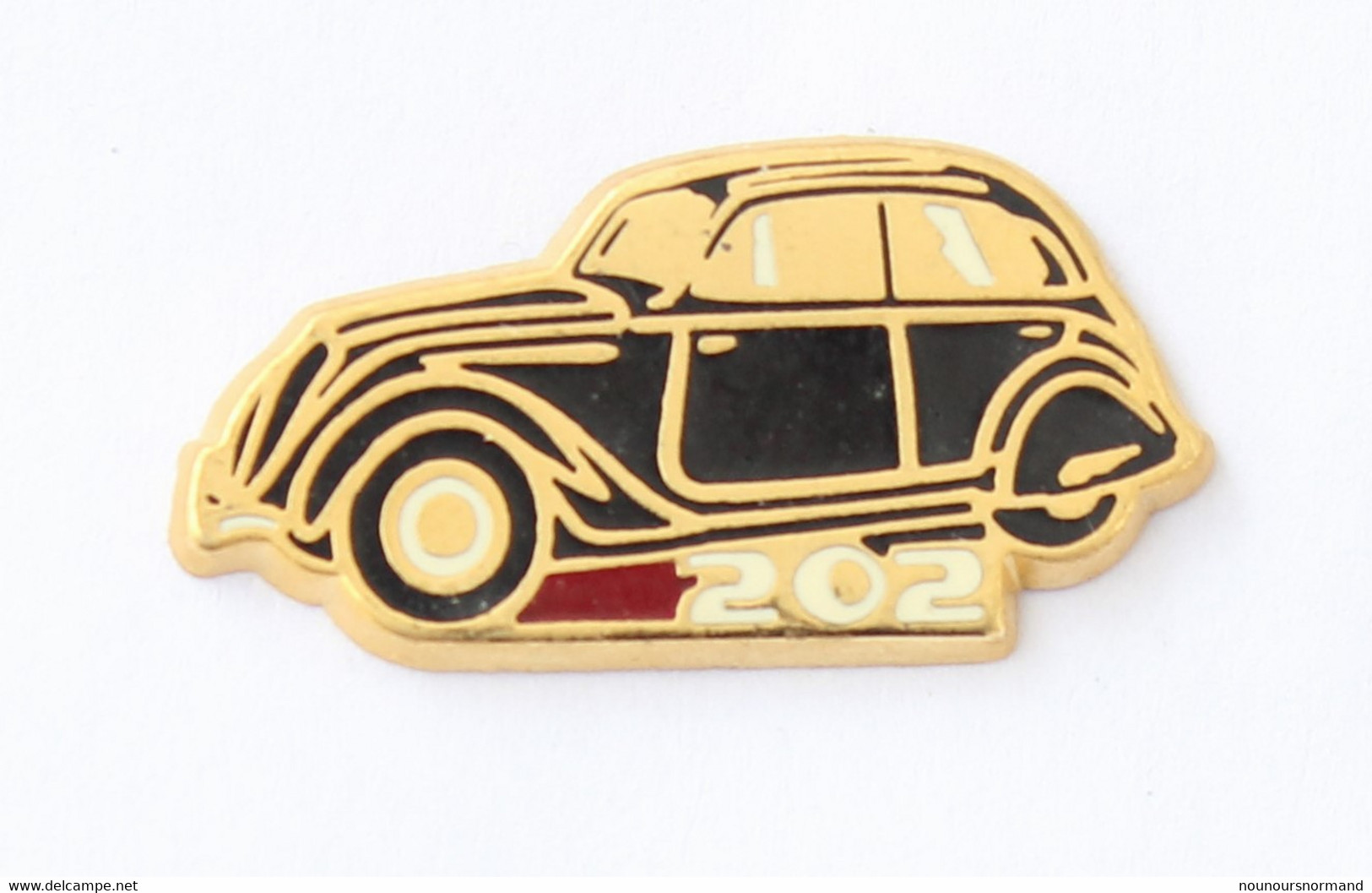 Superbe Pin's PEUGEOT 202 Noire - Zamac - Hélium - K547 - Peugeot