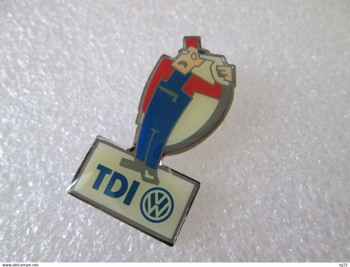 PIN'S       VOLKSWAGEN    TDI - Volkswagen