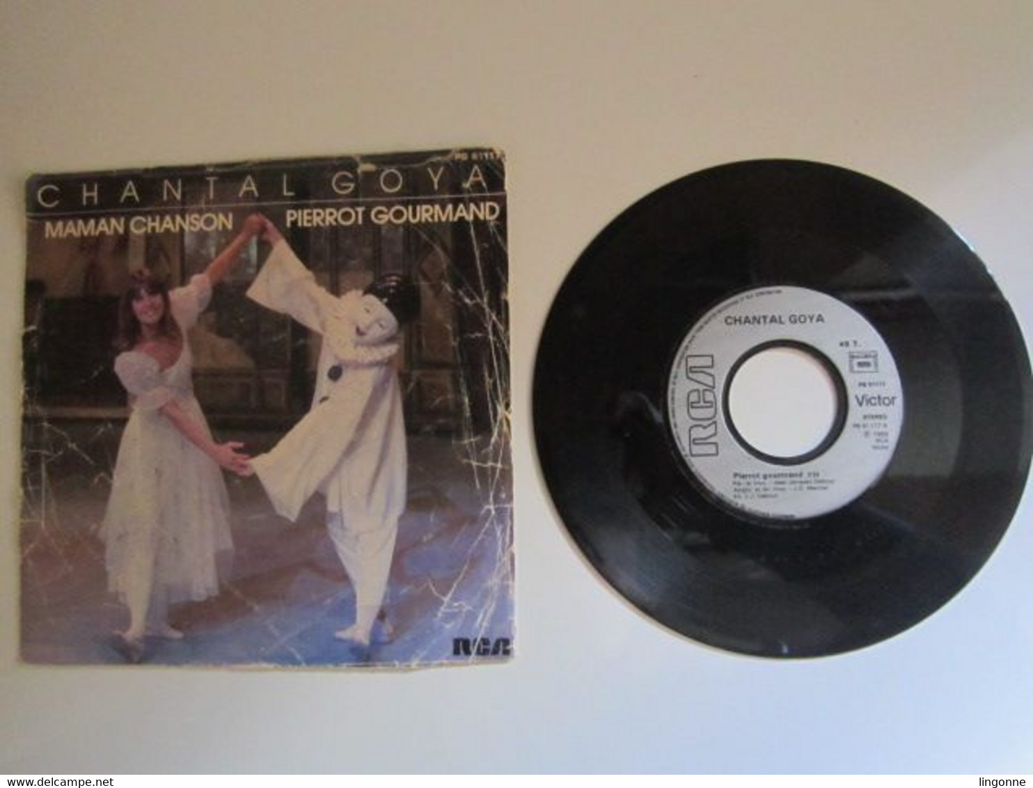 1983 Vinyle 45 Tours  Plus D’images  Chantal Goya – Maman Chanson / Pierrot Gourmand - Kinderlieder