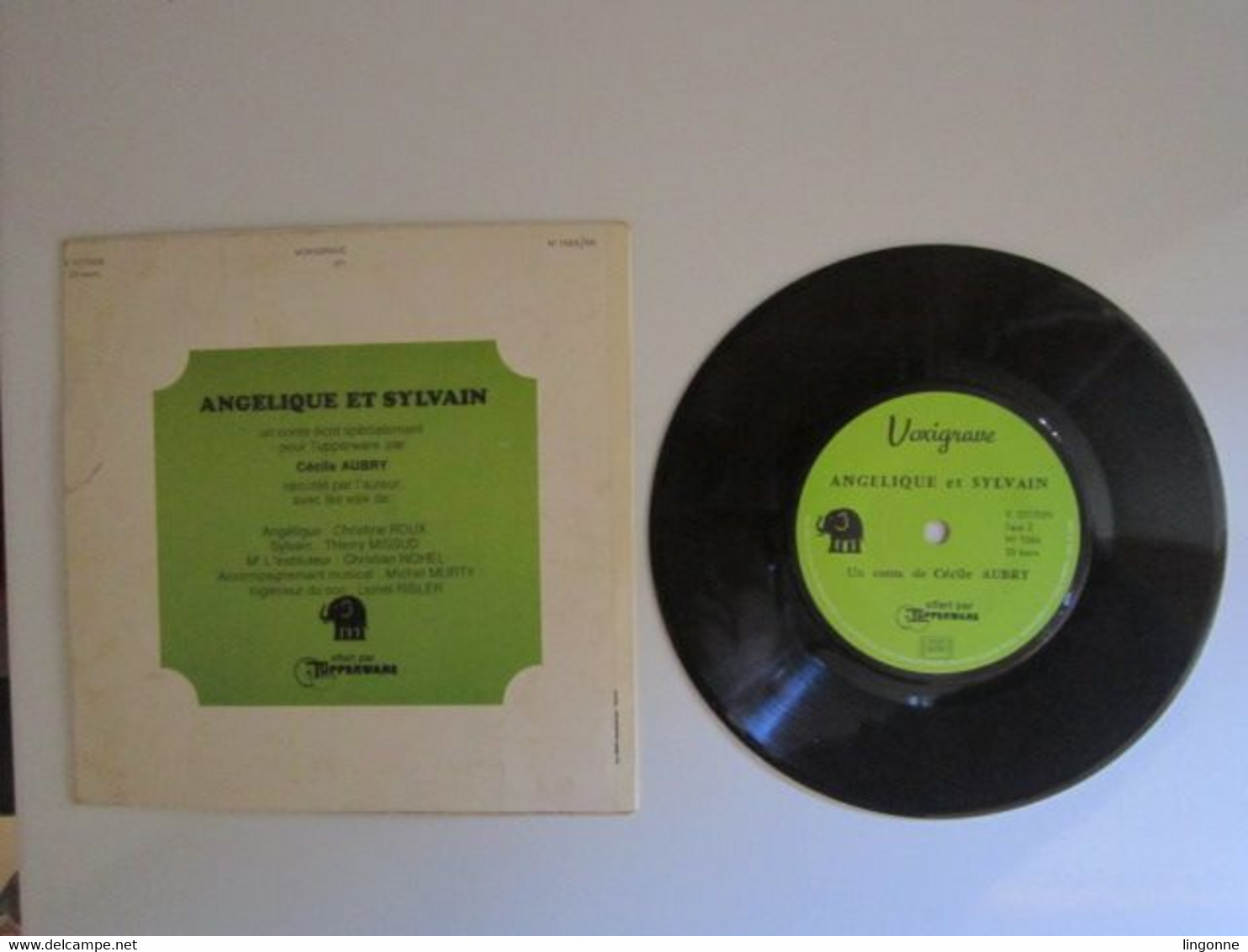 1971 Vinyle 45 Tours LIVRE DISQUE DE CECILE AUBRY " ANGELIQUE ET SYLVAIN " OFFERT PAR TUPPERWARE - Kinderlieder