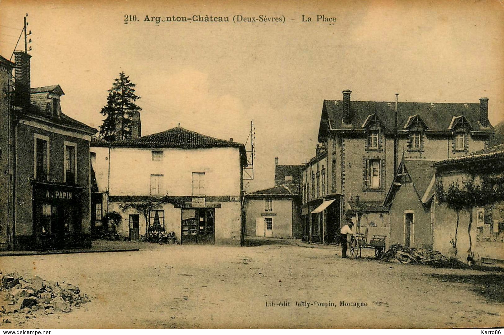 Argenton Chateau * La Place * Commerce Magasin A. PAPIN - Argenton Chateau