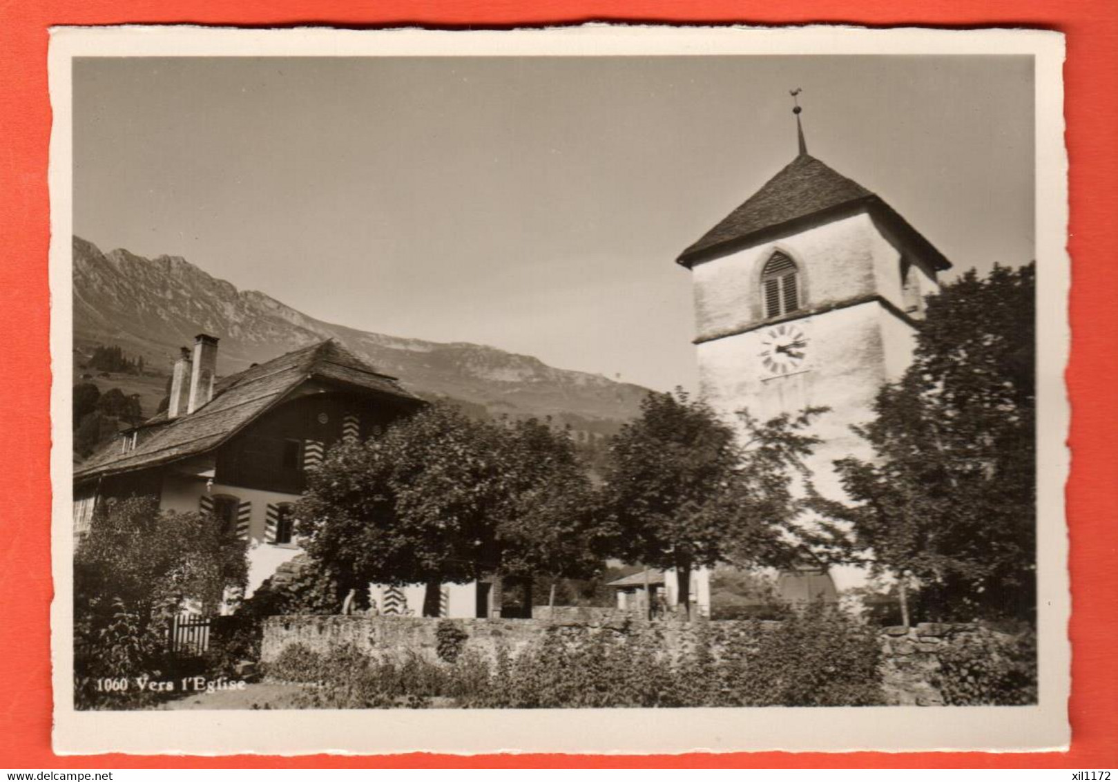 ZQA-07  Vers L'Eglise Grand Format, Photo-Hall Non Circulé - Other & Unclassified