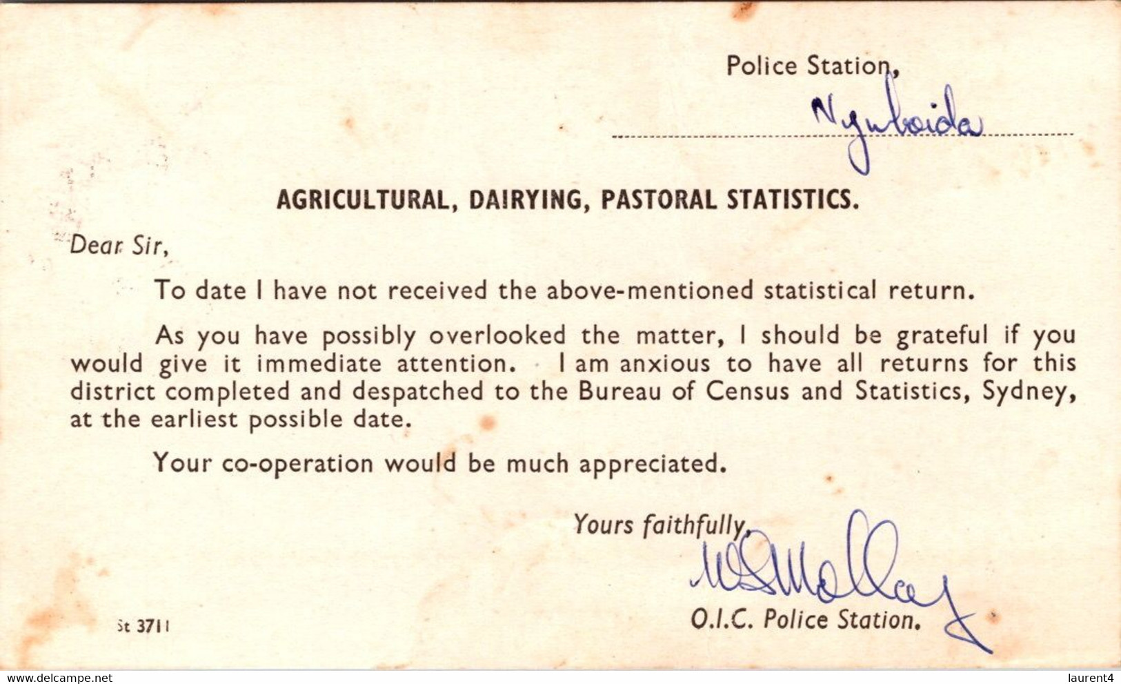 (3 A 18) Australia In 1951 ? - Posted O.H.M.S - O.I.C Police - Postcard With Perfins Stamp - Perforiert/Gezähnt