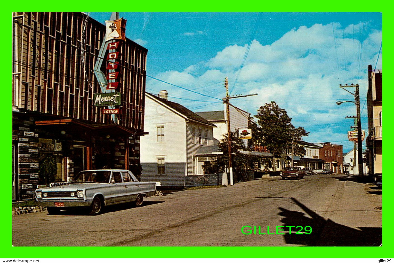 CAP CHAT, QUÉBEC - HOTEL RUE NOTRE-DAME - ANIMÉE DE VIEILLE VOITURES - UNIC - - Gaspé