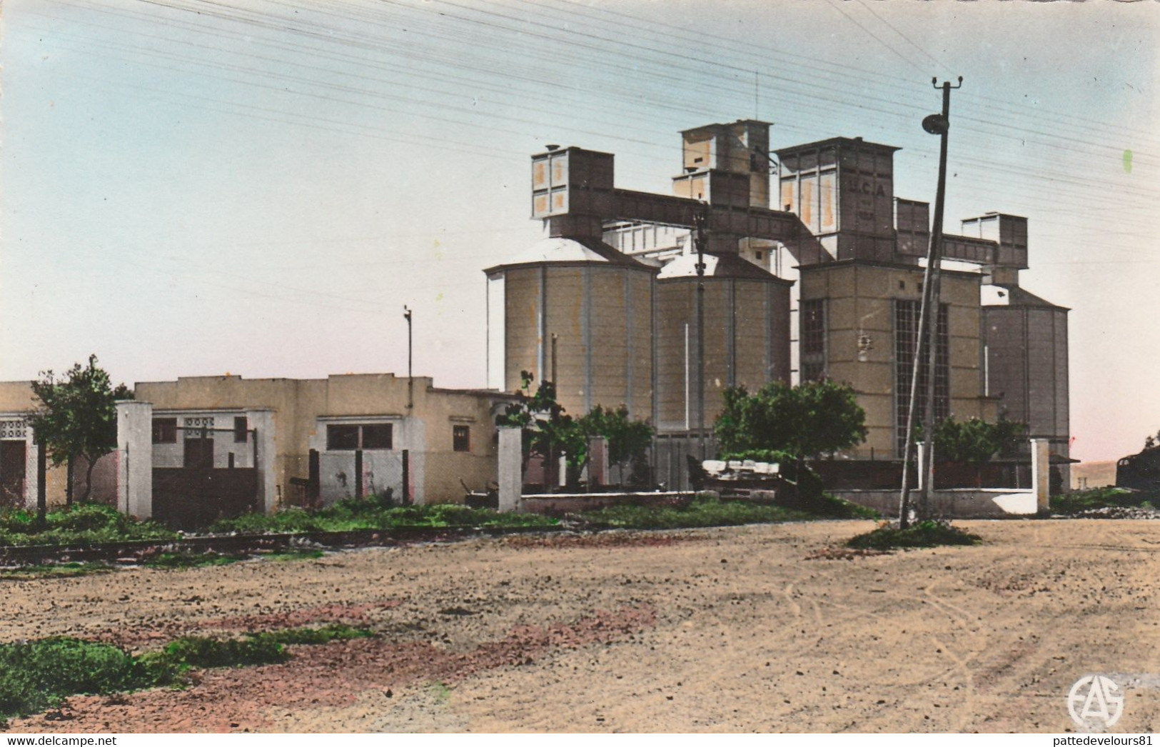 CPSM Dentelée ALGERIE SAINTE-BARBE DU TLETAT N° 15 Les Docks Silos   2 Scans - Otros & Sin Clasificación