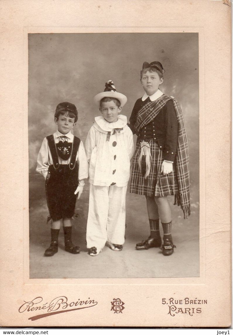 Photo Sur Support Carton 19/14,René Boivin,3 Enfants Déguisés En 1907. - Personnes Anonymes