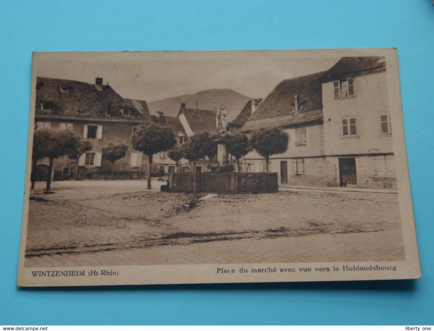Place Du Marché Avec Vue Vers Le Hohlandsbourg WINTZENHEIM ( Photo G. Zwick ) Anno 1947 ( Voir Photo ) ! - Wintzenheim