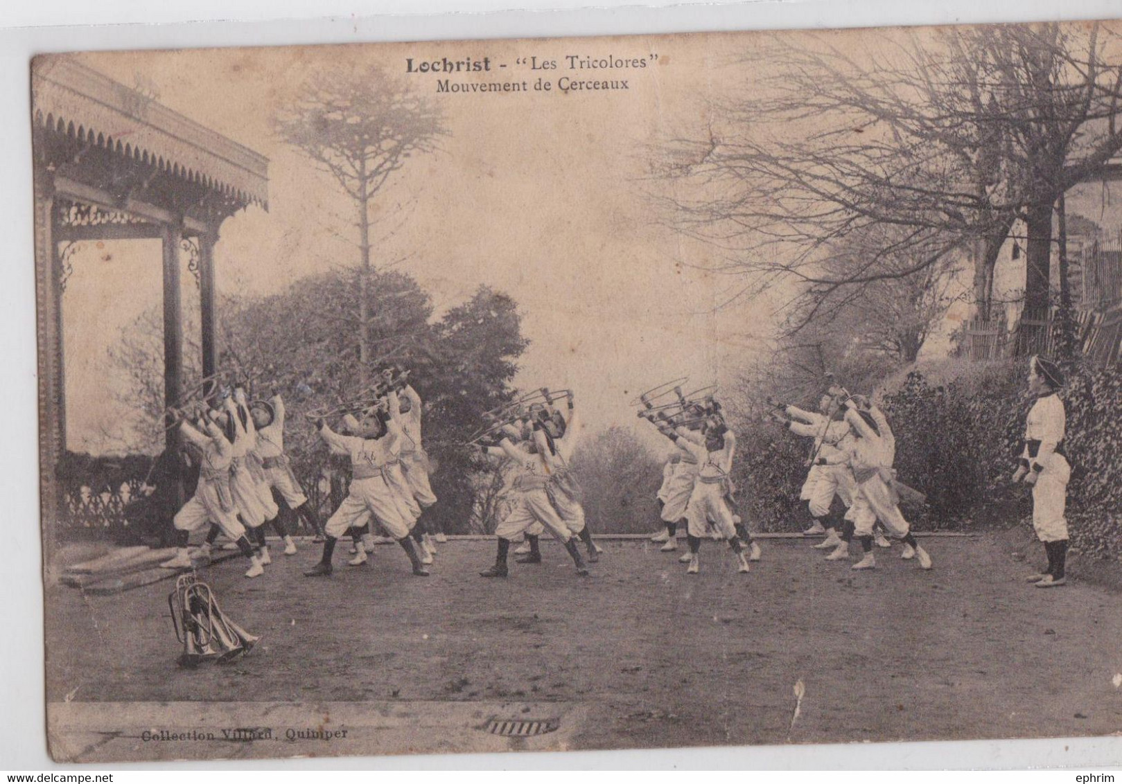 LOCHRIST (Morbihan) - Les Tricolores Mouvement De Cerceaux - Andere & Zonder Classificatie