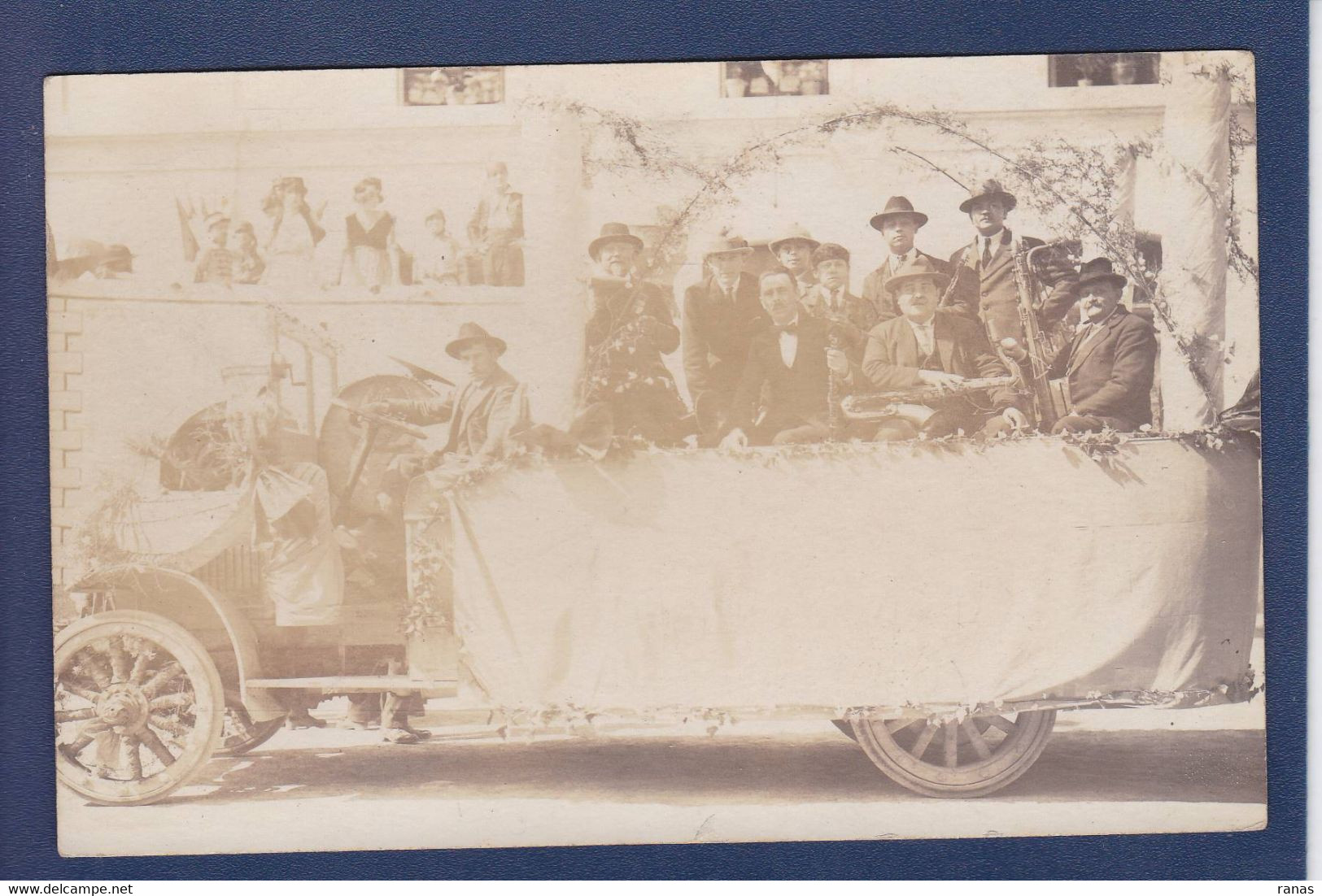 CPA [04] Alpes De Haute Provence > Digne Carte Photo Camion Char Musique Voir Dos - Digne