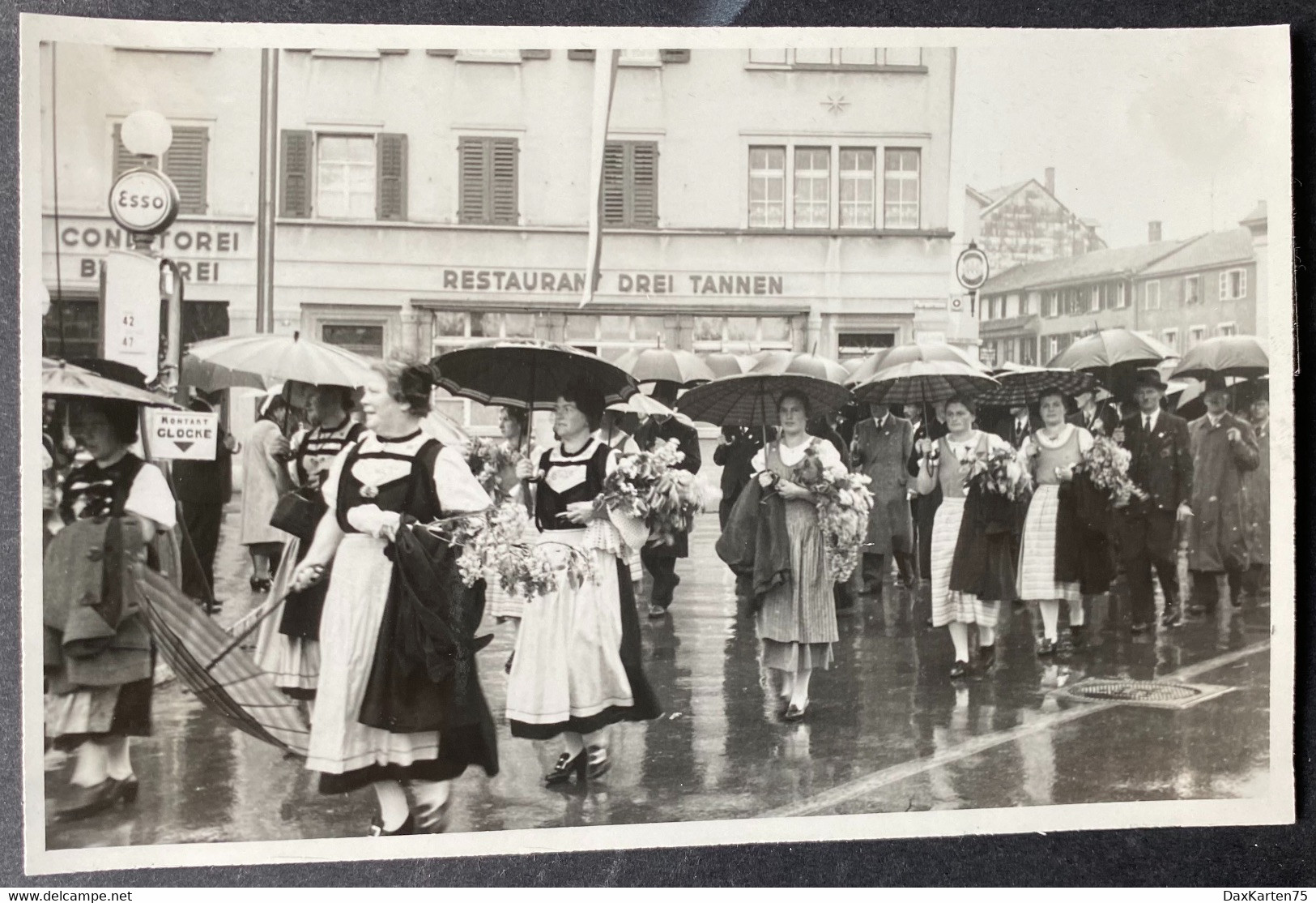 Olten SO / Umzug Katholiken/ Restaurant ,drei Tannen’ / Photo - Lugares