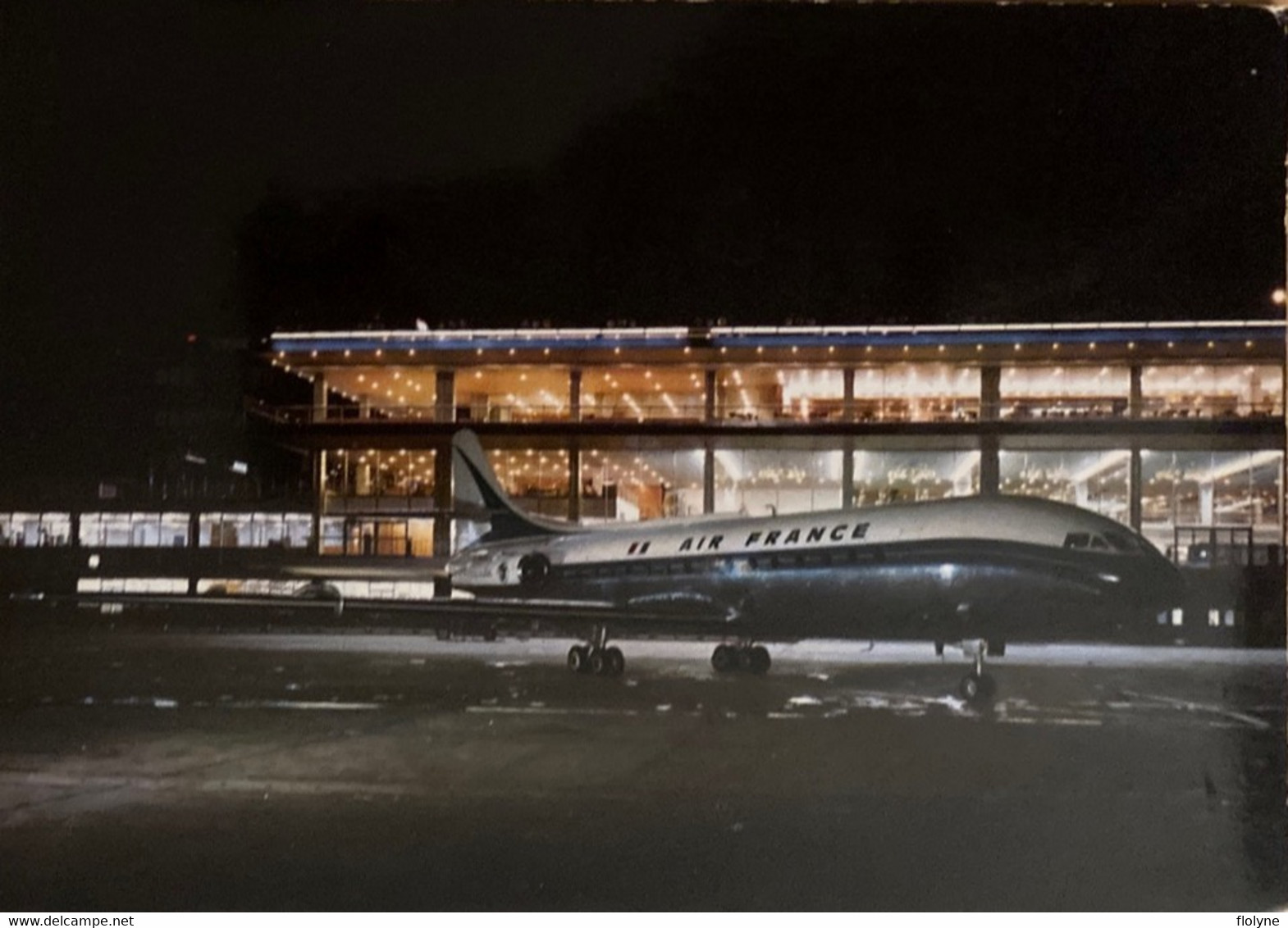 Orly - L’aéroport - Avion CARAVELLE , AIR FRANCE - Sur L’aire De Stationnement - Aviation - Orly