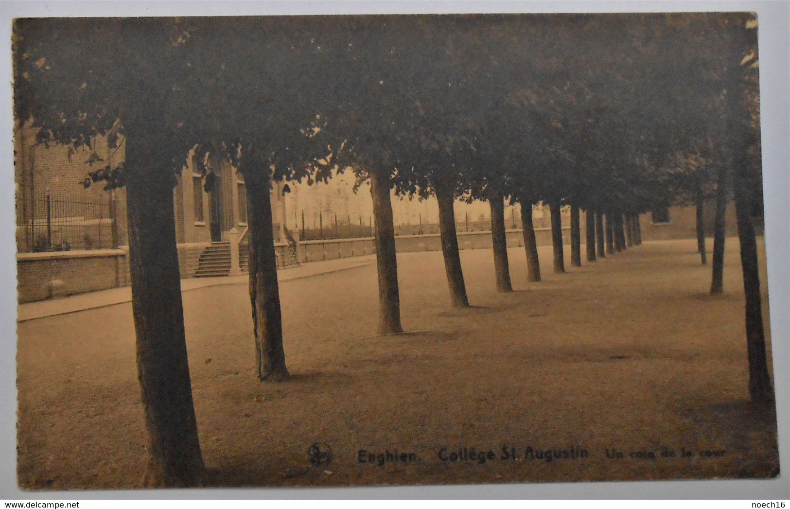 CPA Enghien Collège St. Augustin - Un Coin De La Cour - Edingen