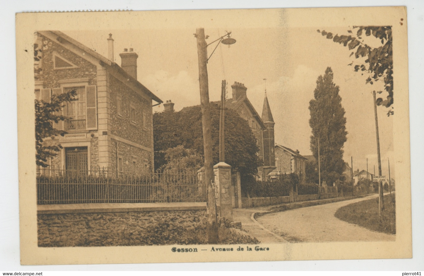 CESSON - Avenue De La Gare - Cesson