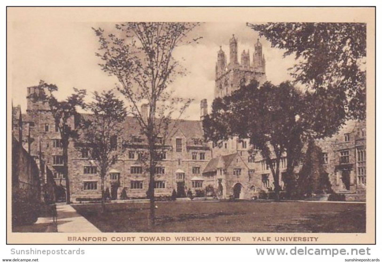 Connecticut New Haven Branford Court Toward Wrexham Tower Yale University - New Haven